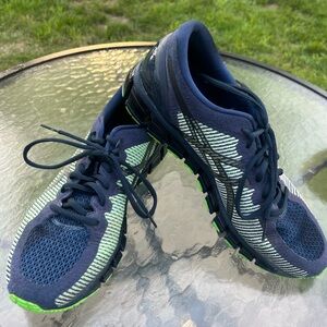 Asics Blue and Green Men’s Athletic Shoes. Size 9 1/2.